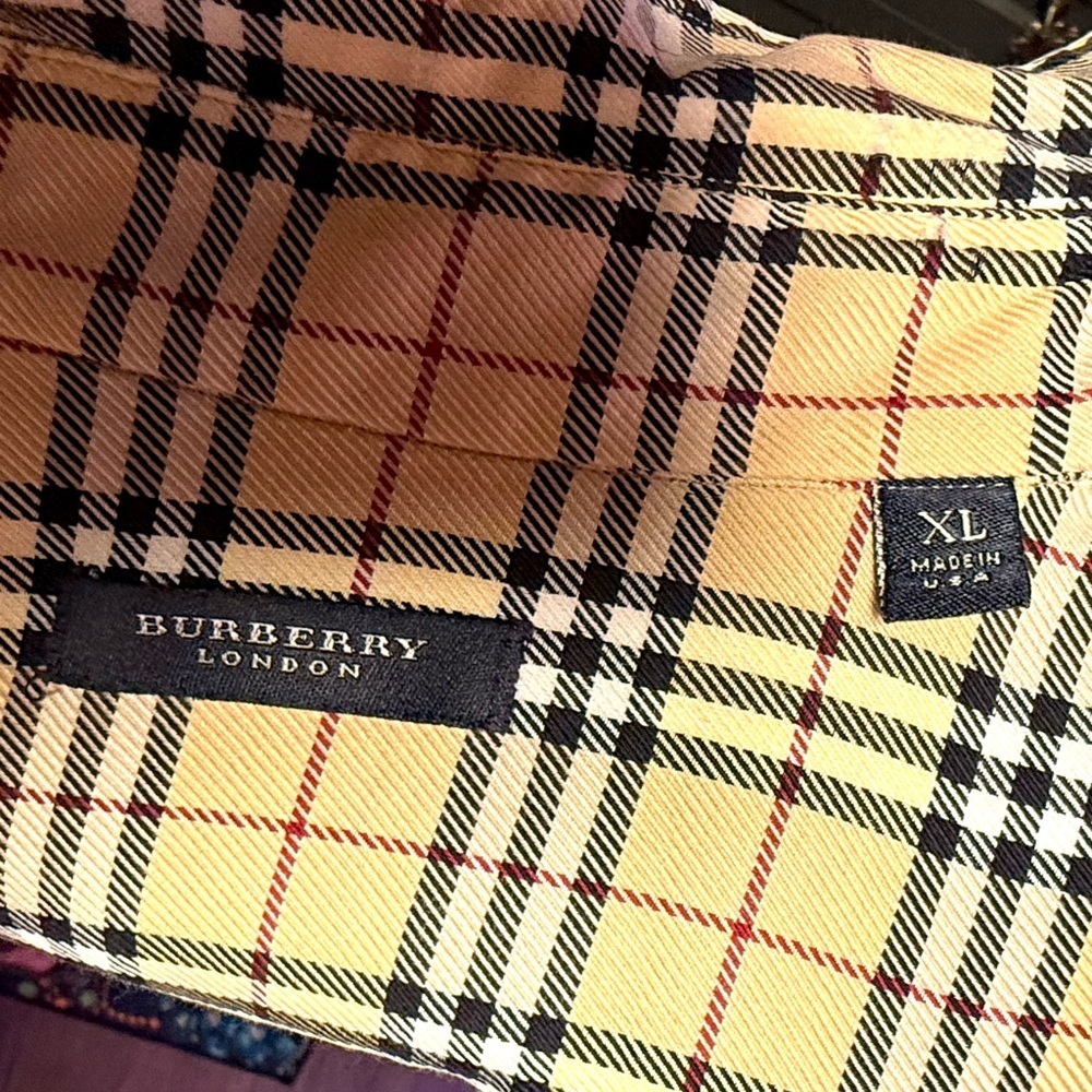 Burberry London Vintage Nova Check T-Shirt (XL) - Picture 4 of 7